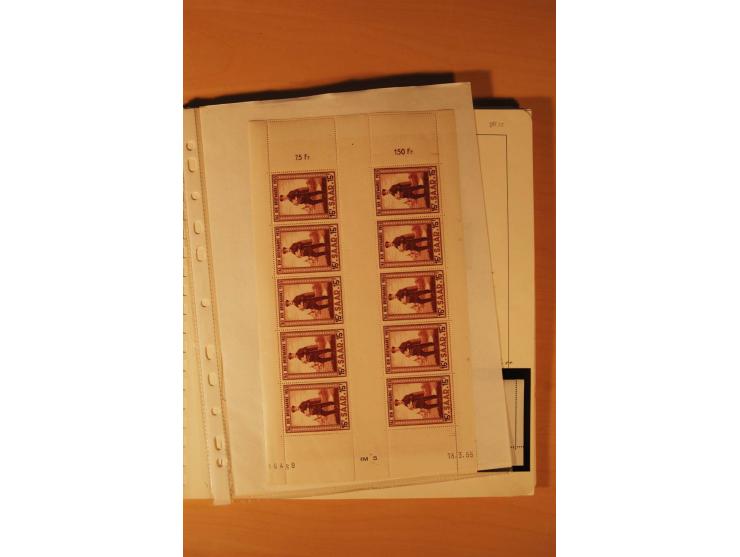 1947/59, ungebrauchte/postfrische und gestempelte Sammlung mit einigen besseren und kompletten Ausgaben, Abarten und weitere 