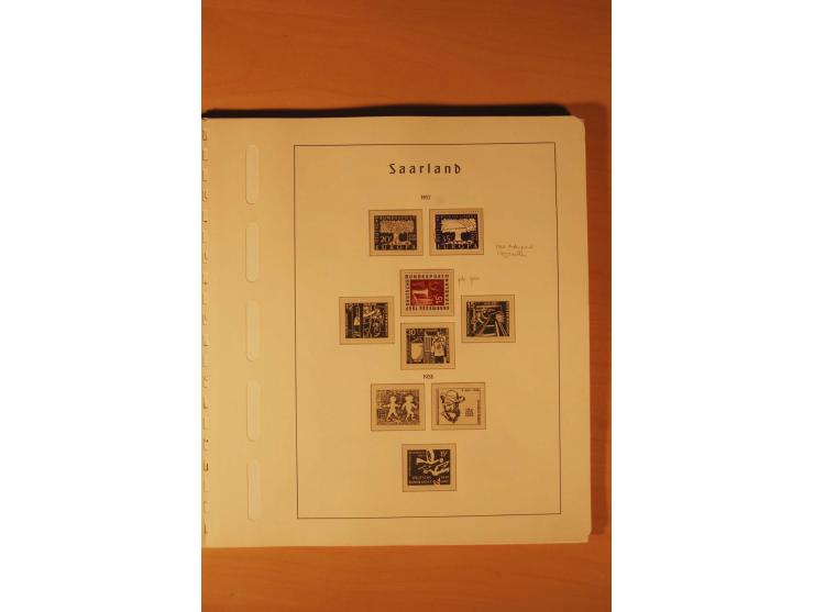 1947/59, ungebrauchte/postfrische und gestempelte Sammlung mit einigen besseren und kompletten Ausgaben, Abarten und weitere 