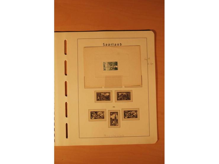 1947/59, ungebrauchte/postfrische und gestempelte Sammlung mit einigen besseren und kompletten Ausgaben, Abarten und weitere 