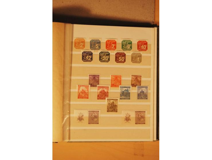 1872/1970 (ca.), postfrische, ungebrauchte und gestempelte Partie mit Sammlungen DR (u.a. Bl. 1 und 2), SBZ, DDR (dabei Marx-