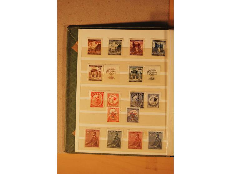 1872/1970 (ca.), postfrische, ungebrauchte und gestempelte Partie mit Sammlungen DR (u.a. Bl. 1 und 2), SBZ, DDR (dabei Marx-