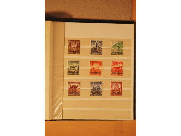 1872/1970 (ca.), postfrische, ungebrauchte und gestempelte Partie mit Sammlungen DR (u.a. Bl. 1 und 2), SBZ, DDR (dabei Marx-