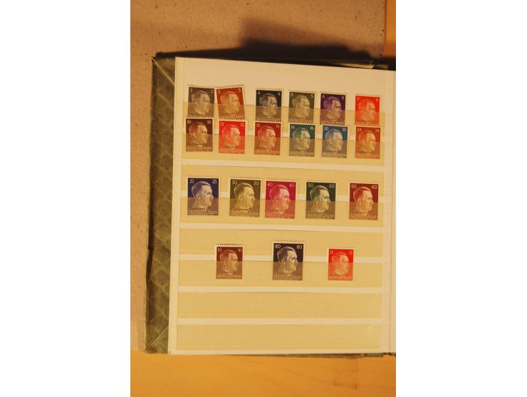 1872/1970 (ca.), postfrische, ungebrauchte und gestempelte Partie mit Sammlungen DR (u.a. Bl. 1 und 2), SBZ, DDR (dabei Marx-