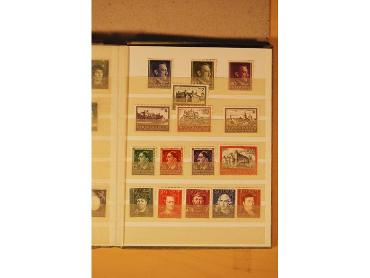 1872/1970 (ca.), postfrische, ungebrauchte und gestempelte Partie mit Sammlungen DR (u.a. Bl. 1 und 2), SBZ, DDR (dabei Marx-