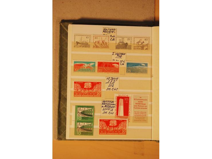 1872/1970 (ca.), postfrische, ungebrauchte und gestempelte Partie mit Sammlungen DR (u.a. Bl. 1 und 2), SBZ, DDR (dabei Marx-