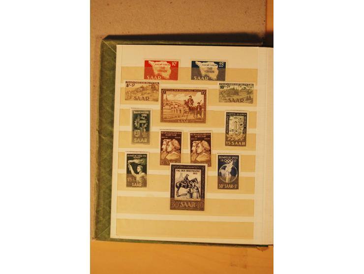 1872/1970 (ca.), postfrische, ungebrauchte und gestempelte Partie mit Sammlungen DR (u.a. Bl. 1 und 2), SBZ, DDR (dabei Marx-