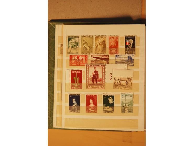 1872/1970 (ca.), postfrische, ungebrauchte und gestempelte Partie mit Sammlungen DR (u.a. Bl. 1 und 2), SBZ, DDR (dabei Marx-