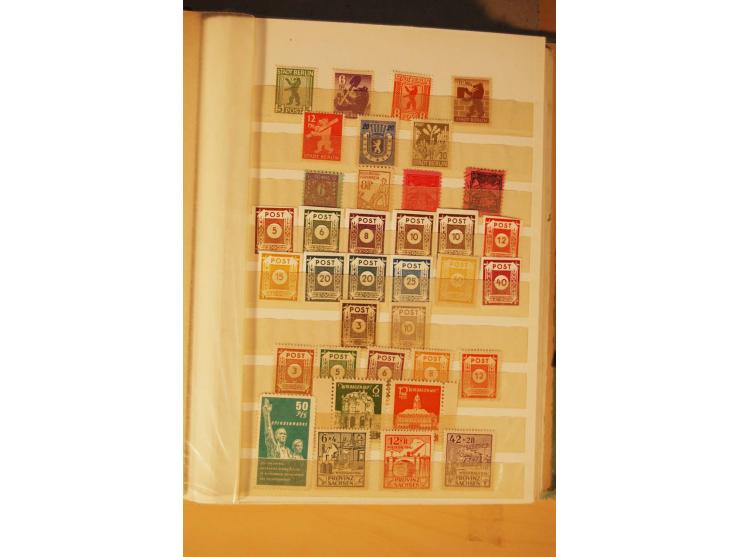 1872/1970 (ca.), postfrische, ungebrauchte und gestempelte Partie mit Sammlungen DR (u.a. Bl. 1 und 2), SBZ, DDR (dabei Marx-