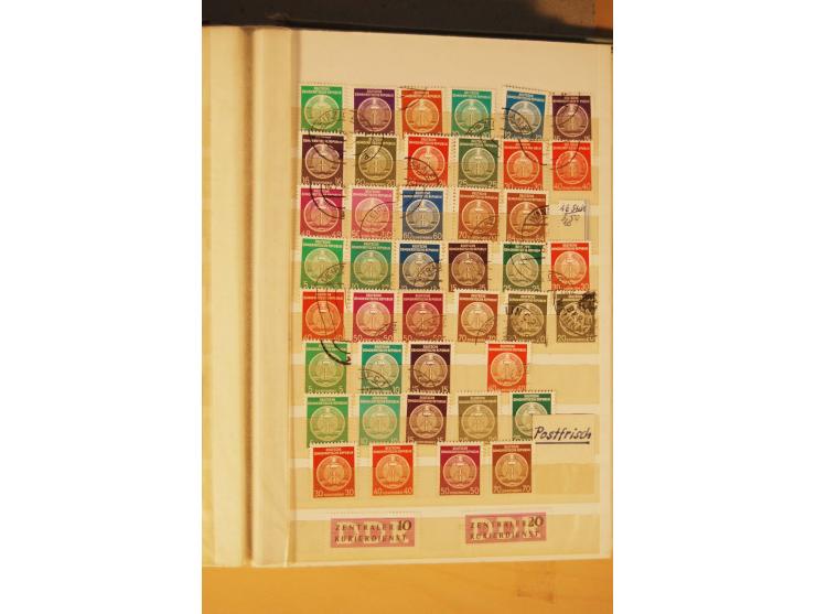 1872/1970 (ca.), postfrische, ungebrauchte und gestempelte Partie mit Sammlungen DR (u.a. Bl. 1 und 2), SBZ, DDR (dabei Marx-