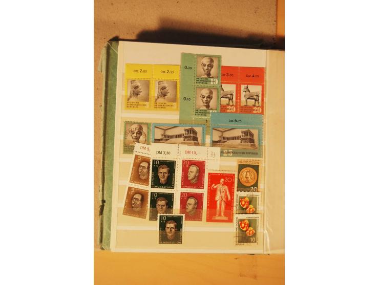 1872/1970 (ca.), postfrische, ungebrauchte und gestempelte Partie mit Sammlungen DR (u.a. Bl. 1 und 2), SBZ, DDR (dabei Marx-