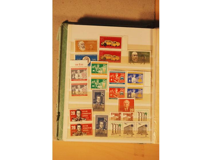 1872/1970 (ca.), postfrische, ungebrauchte und gestempelte Partie mit Sammlungen DR (u.a. Bl. 1 und 2), SBZ, DDR (dabei Marx-
