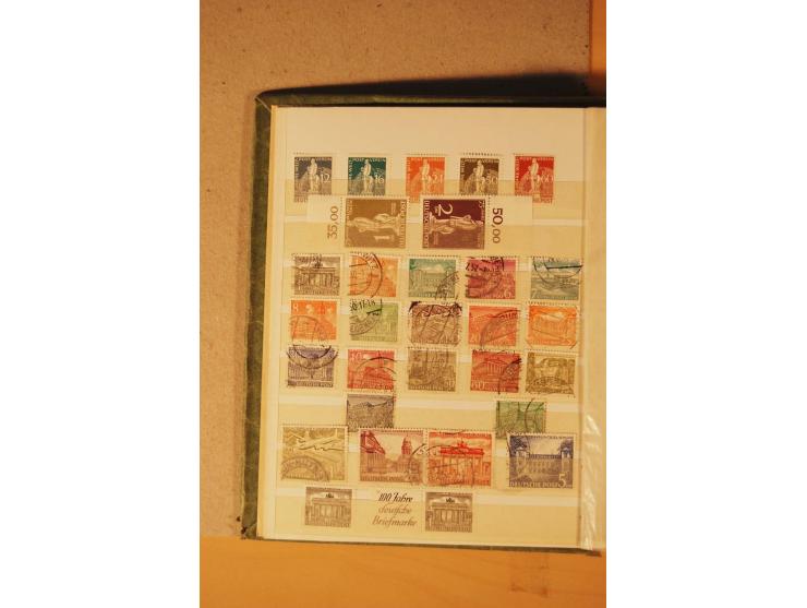 1872/1970 (ca.), postfrische, ungebrauchte und gestempelte Partie mit Sammlungen DR (u.a. Bl. 1 und 2), SBZ, DDR (dabei Marx-