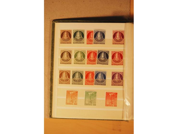 1872/1970 (ca.), postfrische, ungebrauchte und gestempelte Partie mit Sammlungen DR (u.a. Bl. 1 und 2), SBZ, DDR (dabei Marx-