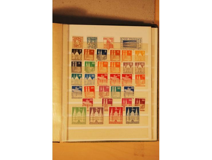1872/1970 (ca.), postfrische, ungebrauchte und gestempelte Partie mit Sammlungen DR (u.a. Bl. 1 und 2), SBZ, DDR (dabei Marx-