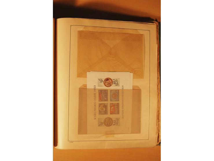 1872/1970 (ca.), postfrische, ungebrauchte und gestempelte Partie mit Sammlungen DR (u.a. Bl. 1 und 2), SBZ, DDR (dabei Marx-