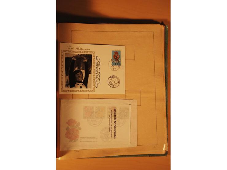 1872/1970 (ca.), postfrische, ungebrauchte und gestempelte Partie mit Sammlungen DR (u.a. Bl. 1 und 2), SBZ, DDR (dabei Marx-