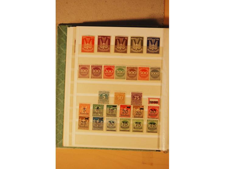 1872/1970 (ca.), postfrische, ungebrauchte und gestempelte Partie mit Sammlungen DR (u.a. Bl. 1 und 2), SBZ, DDR (dabei Marx-