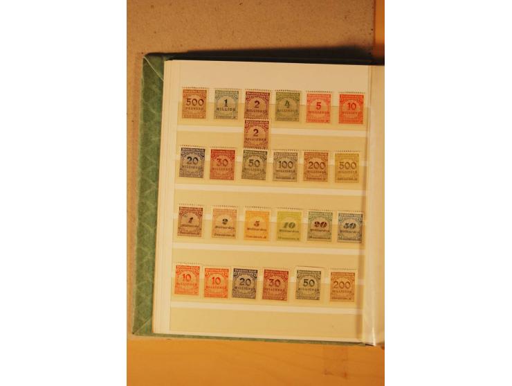 1872/1970 (ca.), postfrische, ungebrauchte und gestempelte Partie mit Sammlungen DR (u.a. Bl. 1 und 2), SBZ, DDR (dabei Marx-