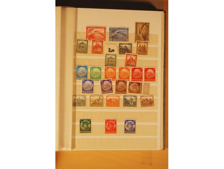 1872/1970 (ca.), postfrische, ungebrauchte und gestempelte Partie mit Sammlungen DR (u.a. Bl. 1 und 2), SBZ, DDR (dabei Marx-