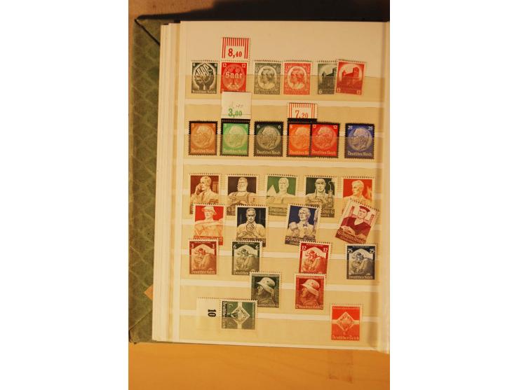 1872/1970 (ca.), postfrische, ungebrauchte und gestempelte Partie mit Sammlungen DR (u.a. Bl. 1 und 2), SBZ, DDR (dabei Marx-