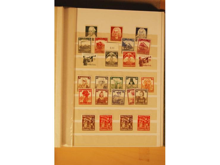 1872/1970 (ca.), postfrische, ungebrauchte und gestempelte Partie mit Sammlungen DR (u.a. Bl. 1 und 2), SBZ, DDR (dabei Marx-