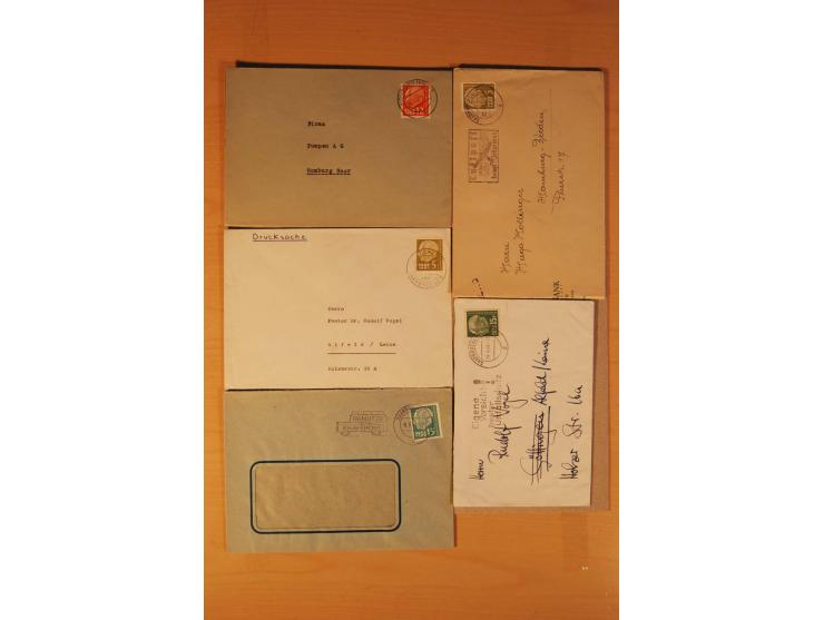 1946/59, ca. 60 Briefe und Karten mit Ziffern- und Arbeiterfrankaturen inkl. etlichen Zehnfachfrankaturen, dazu 40 Briefe/Kar