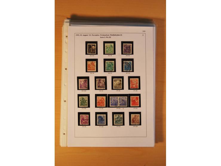 1949/90, postfrische und gestempelte stark spezialisierte Sammlung mit zahlreichen Abarten, Typen, Plattenfehlern und Zusamme