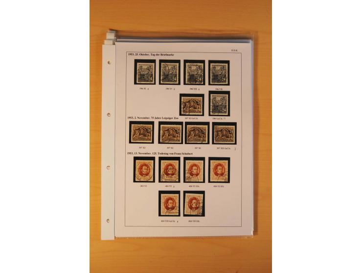 1949/90, postfrische und gestempelte stark spezialisierte Sammlung mit zahlreichen Abarten, Typen, Plattenfehlern und Zusamme