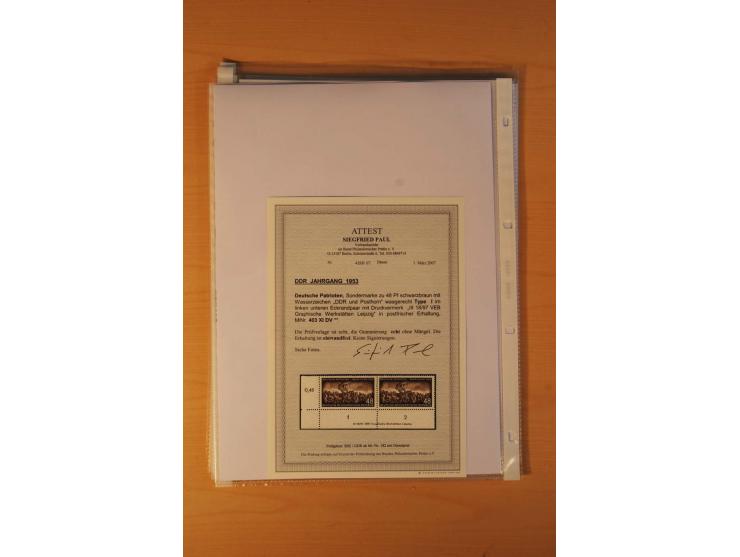 1949/90, postfrische und gestempelte stark spezialisierte Sammlung mit zahlreichen Abarten, Typen, Plattenfehlern und Zusamme
