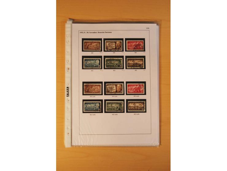 1949/90, postfrische und gestempelte stark spezialisierte Sammlung mit zahlreichen Abarten, Typen, Plattenfehlern und Zusamme