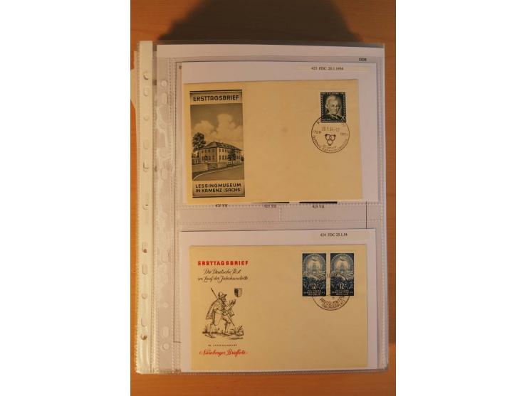 1949/90, postfrische und gestempelte stark spezialisierte Sammlung mit zahlreichen Abarten, Typen, Plattenfehlern und Zusamme