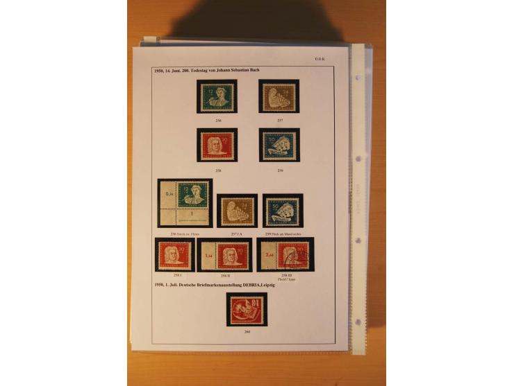 1949/90, postfrische und gestempelte stark spezialisierte Sammlung mit zahlreichen Abarten, Typen, Plattenfehlern und Zusamme