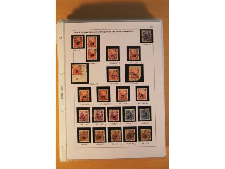 1949/90, postfrische und gestempelte stark spezialisierte Sammlung mit zahlreichen Abarten, Typen, Plattenfehlern und Zusamme