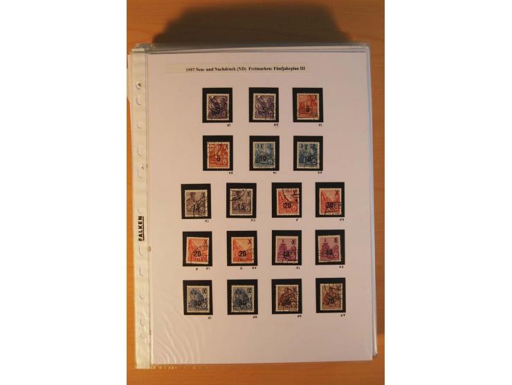 1949/90, postfrische und gestempelte stark spezialisierte Sammlung mit zahlreichen Abarten, Typen, Plattenfehlern und Zusamme