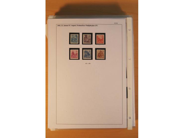 1949/90, postfrische und gestempelte stark spezialisierte Sammlung mit zahlreichen Abarten, Typen, Plattenfehlern und Zusamme