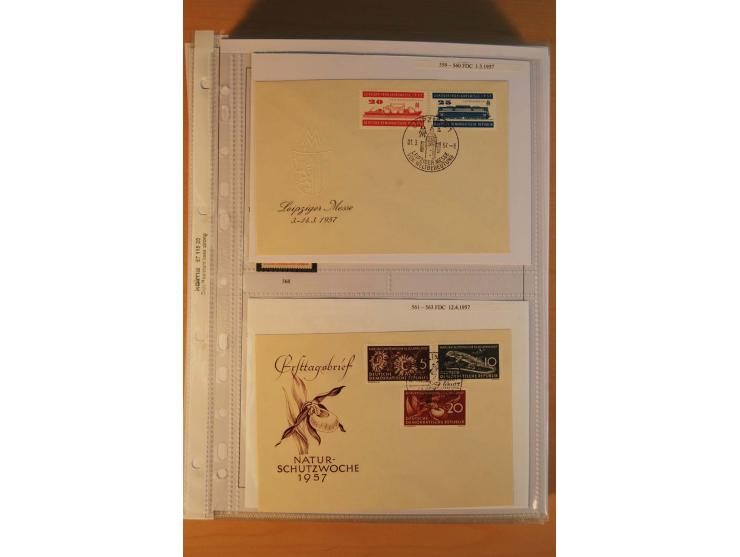 1949/90, postfrische und gestempelte stark spezialisierte Sammlung mit zahlreichen Abarten, Typen, Plattenfehlern und Zusamme