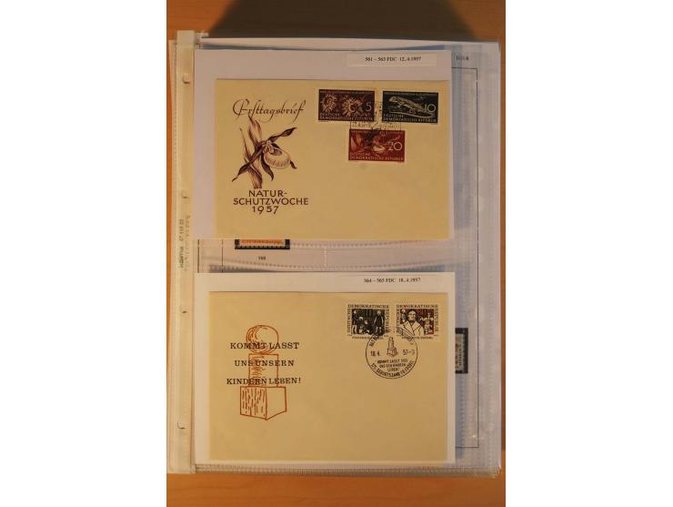 1949/90, postfrische und gestempelte stark spezialisierte Sammlung mit zahlreichen Abarten, Typen, Plattenfehlern und Zusamme