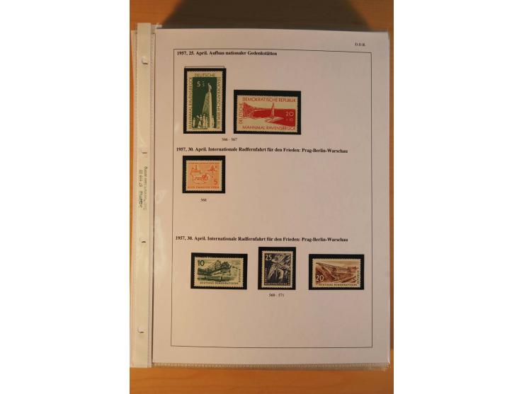 1949/90, postfrische und gestempelte stark spezialisierte Sammlung mit zahlreichen Abarten, Typen, Plattenfehlern und Zusamme
