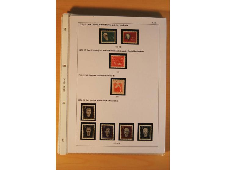 1949/90, postfrische und gestempelte stark spezialisierte Sammlung mit zahlreichen Abarten, Typen, Plattenfehlern und Zusamme