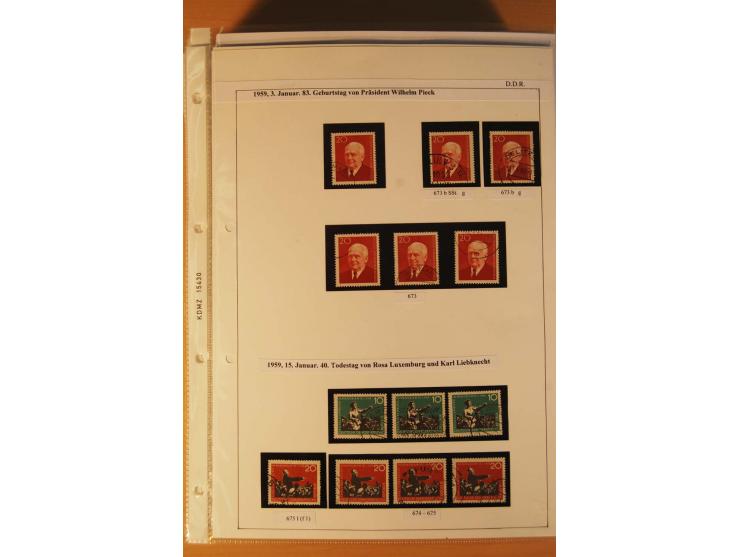 1949/90, postfrische und gestempelte stark spezialisierte Sammlung mit zahlreichen Abarten, Typen, Plattenfehlern und Zusamme