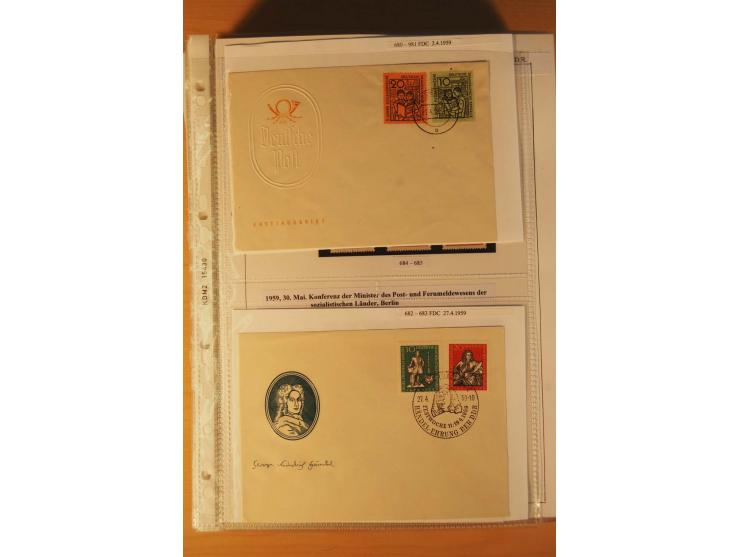 1949/90, postfrische und gestempelte stark spezialisierte Sammlung mit zahlreichen Abarten, Typen, Plattenfehlern und Zusamme