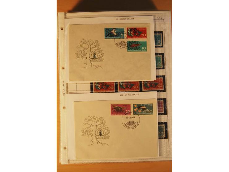 1949/90, postfrische und gestempelte stark spezialisierte Sammlung mit zahlreichen Abarten, Typen, Plattenfehlern und Zusamme
