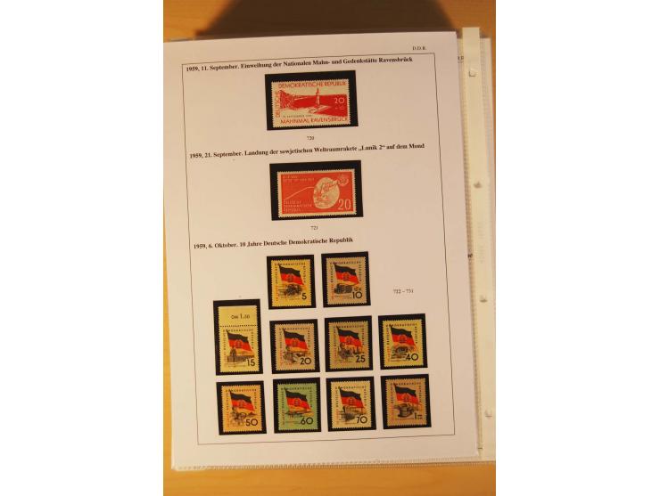1949/90, postfrische und gestempelte stark spezialisierte Sammlung mit zahlreichen Abarten, Typen, Plattenfehlern und Zusamme