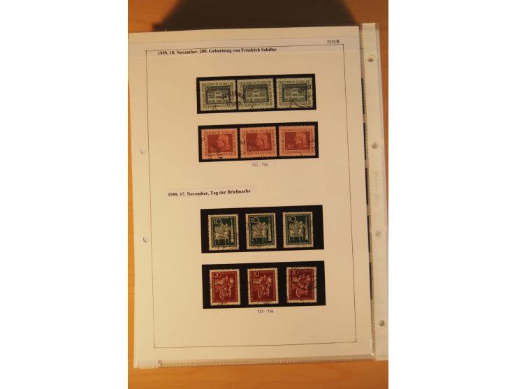 1949/90, postfrische und gestempelte stark spezialisierte Sammlung mit zahlreichen Abarten, Typen, Plattenfehlern und Zusamme