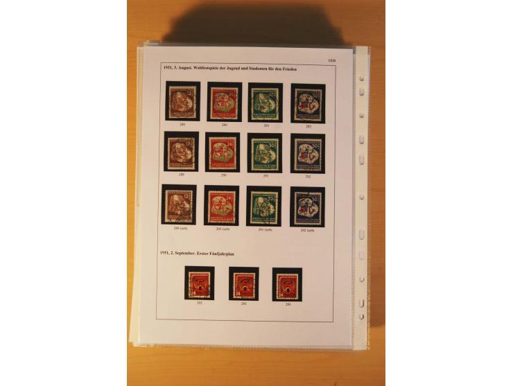 1949/90, postfrische und gestempelte stark spezialisierte Sammlung mit zahlreichen Abarten, Typen, Plattenfehlern und Zusamme