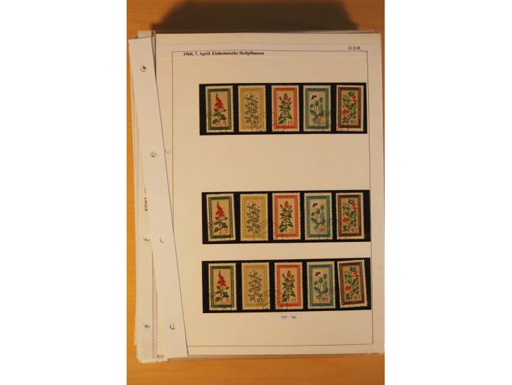1949/90, postfrische und gestempelte stark spezialisierte Sammlung mit zahlreichen Abarten, Typen, Plattenfehlern und Zusamme