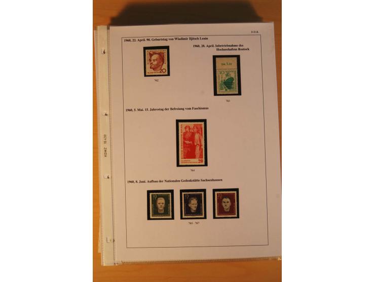 1949/90, postfrische und gestempelte stark spezialisierte Sammlung mit zahlreichen Abarten, Typen, Plattenfehlern und Zusamme