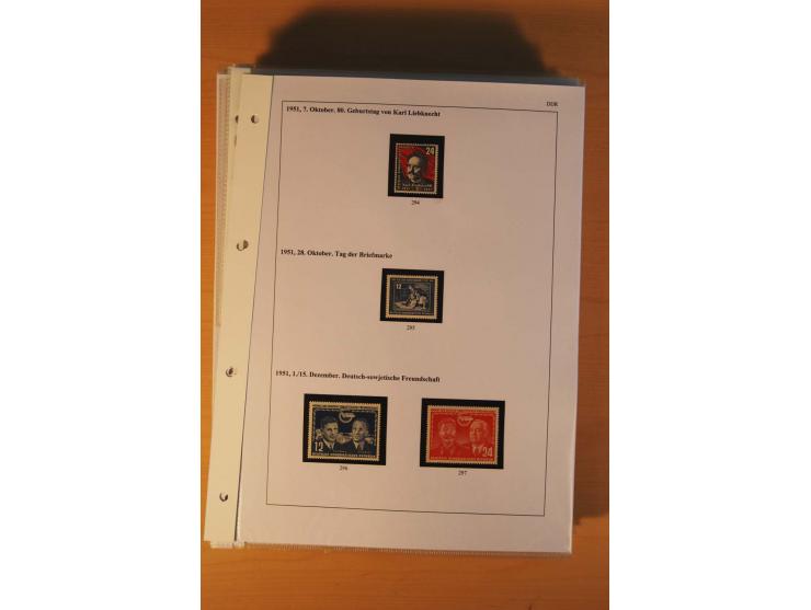 1949/90, postfrische und gestempelte stark spezialisierte Sammlung mit zahlreichen Abarten, Typen, Plattenfehlern und Zusamme