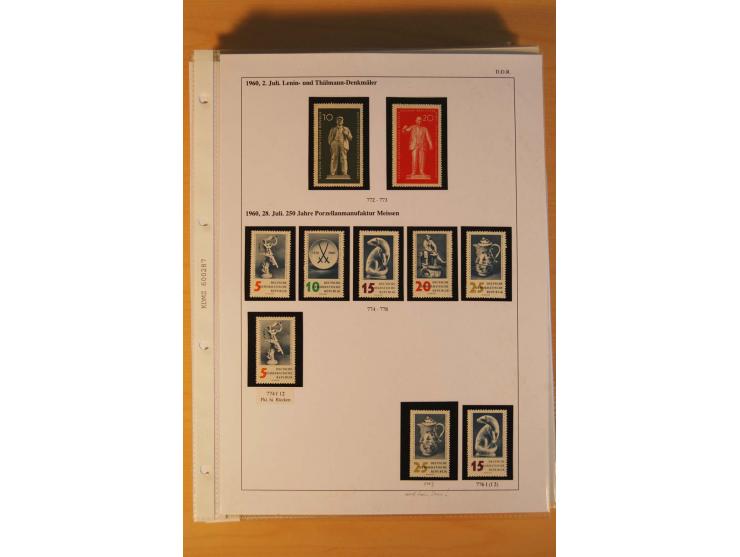 1949/90, postfrische und gestempelte stark spezialisierte Sammlung mit zahlreichen Abarten, Typen, Plattenfehlern und Zusamme