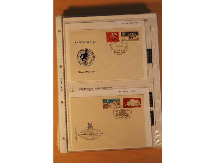 1949/90, postfrische und gestempelte stark spezialisierte Sammlung mit zahlreichen Abarten, Typen, Plattenfehlern und Zusamme